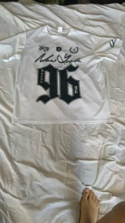 Polera blanca con diseño New York 96 talla L - miniatura 1