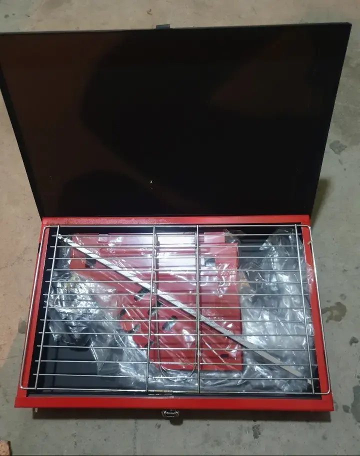 Parrilla Portátil Plegable para Asados - 2