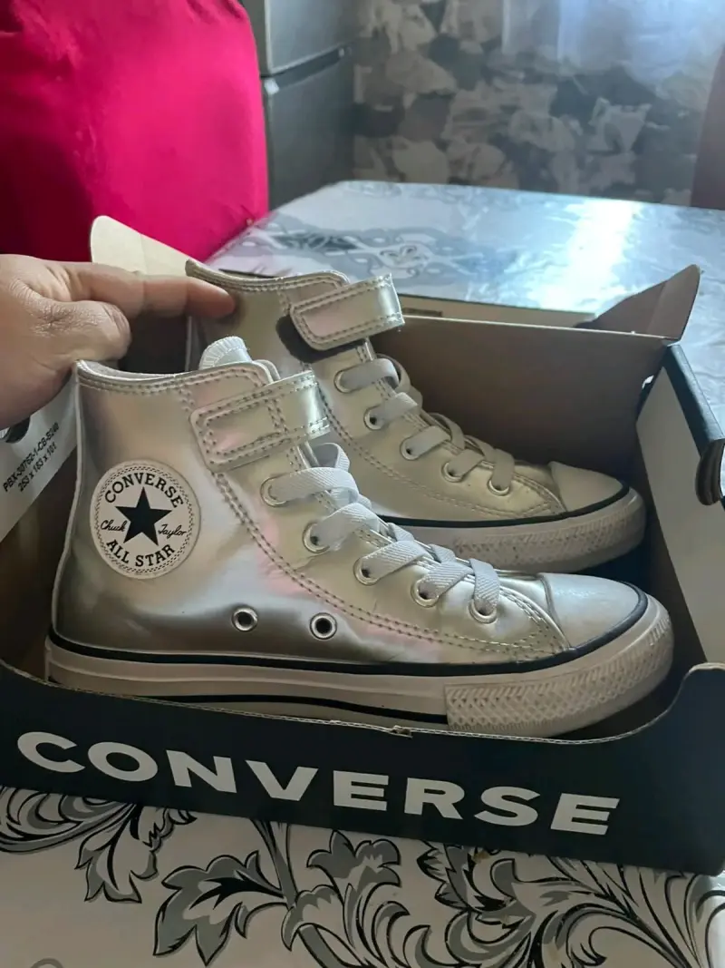Zapatillas Converse All Star plateadas para niños - 1