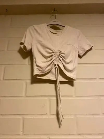 Lote de poleras cortas estilo moderno - miniatura 2