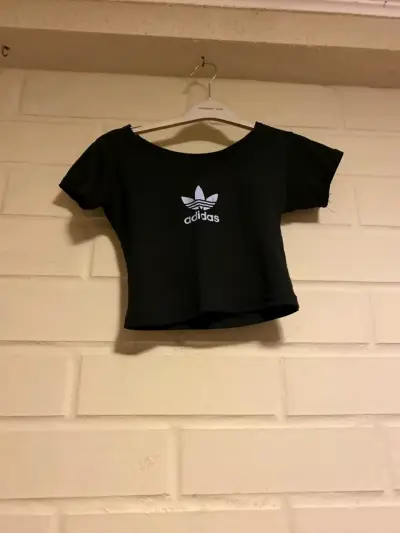 Lote de poleras cortas estilo moderno - miniatura 3