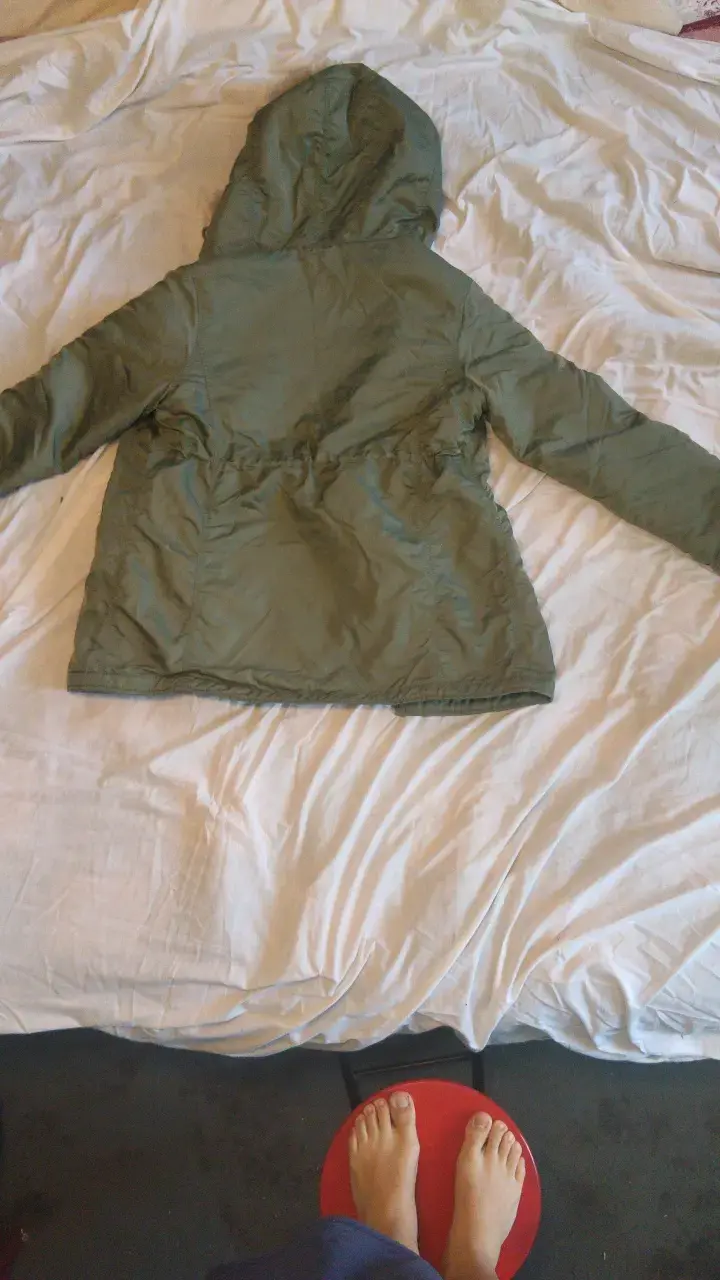 Parka verde con capucha de piel sintética - 2