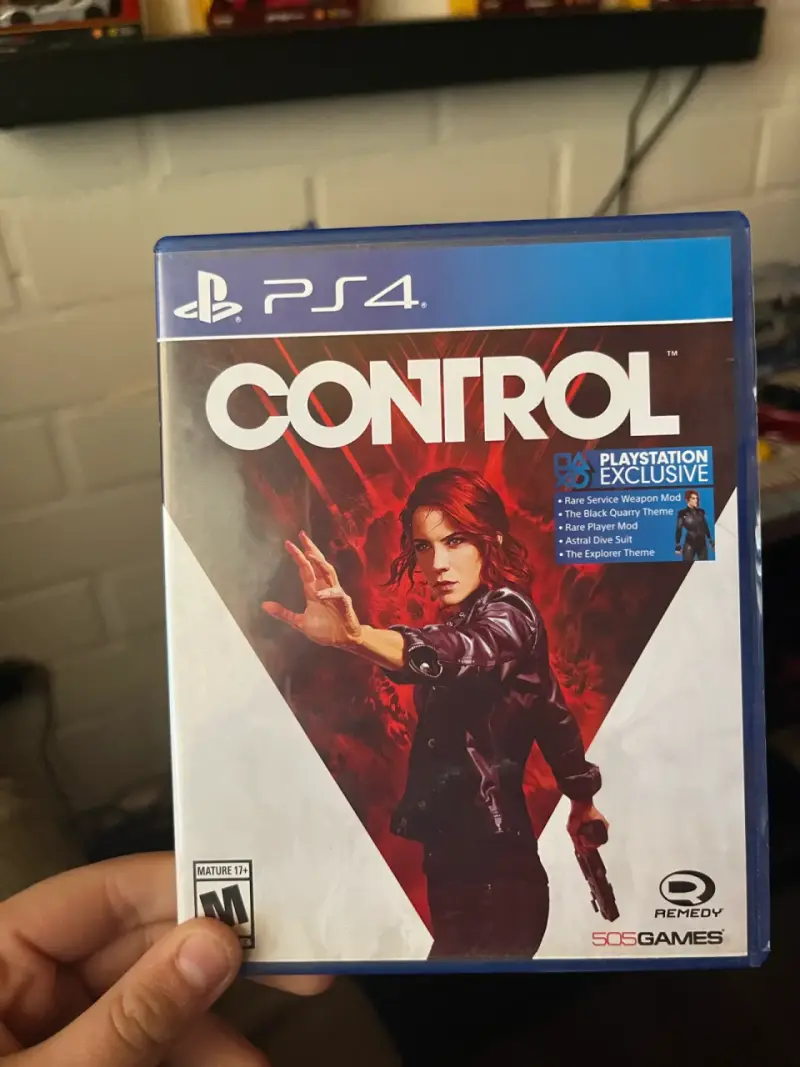 Juego PS4 Control Edición Exclusiva