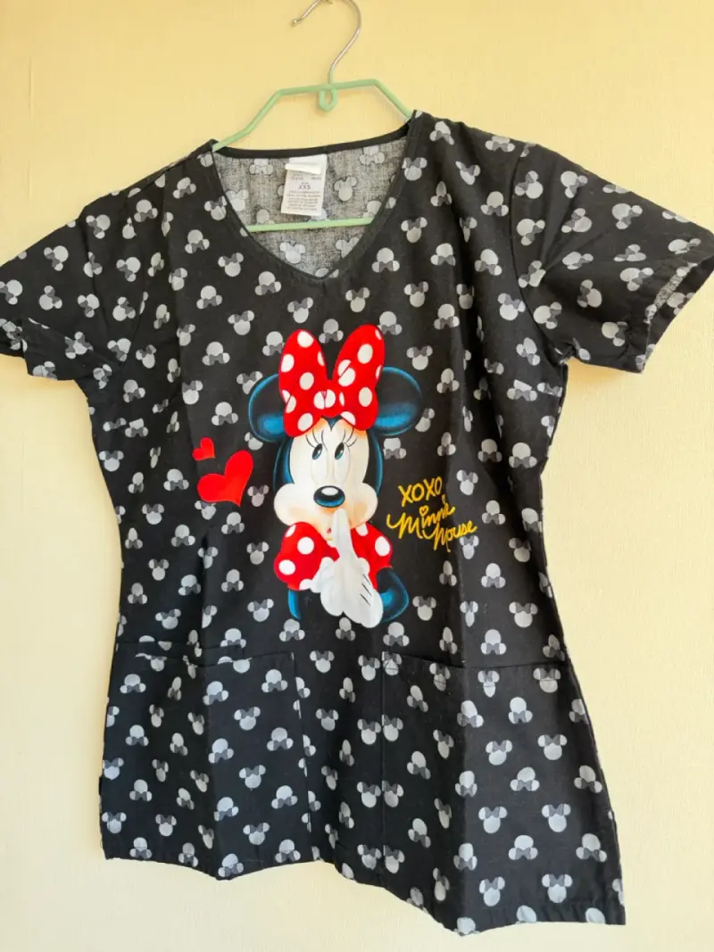 Polera clinica Minnie Mouse Disney talla XXS - 1
