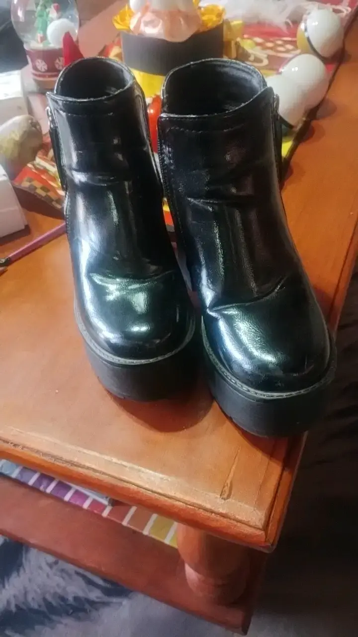 Botines de charol con plataforma - 2
