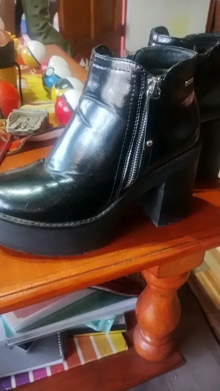 Botines de charol con plataforma - 3