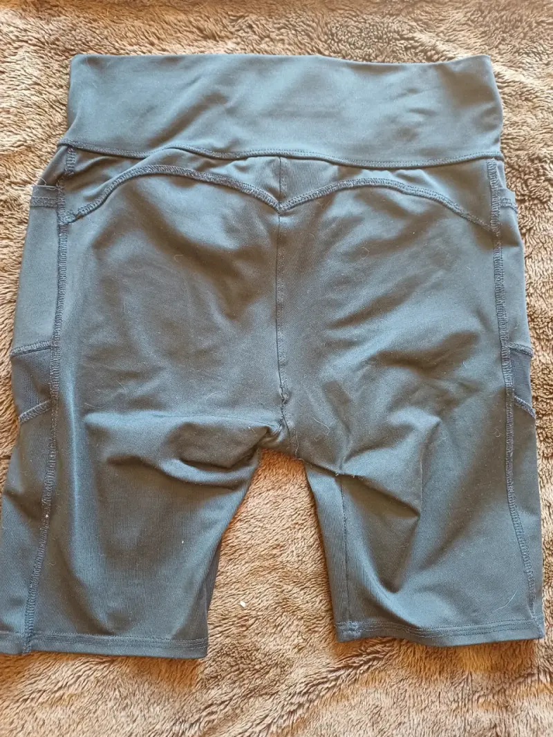 Shorts deportivos de compresión para mujer - 1