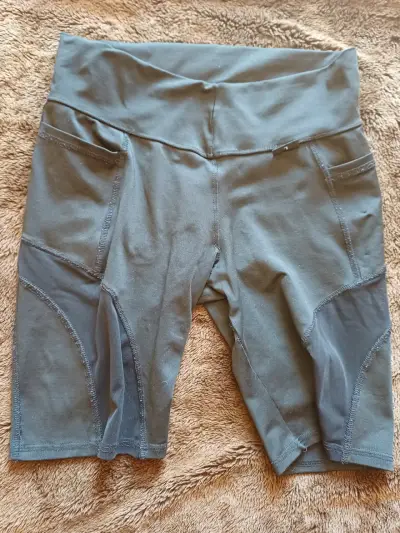 Shorts deportivos de compresión para mujer - miniatura 2