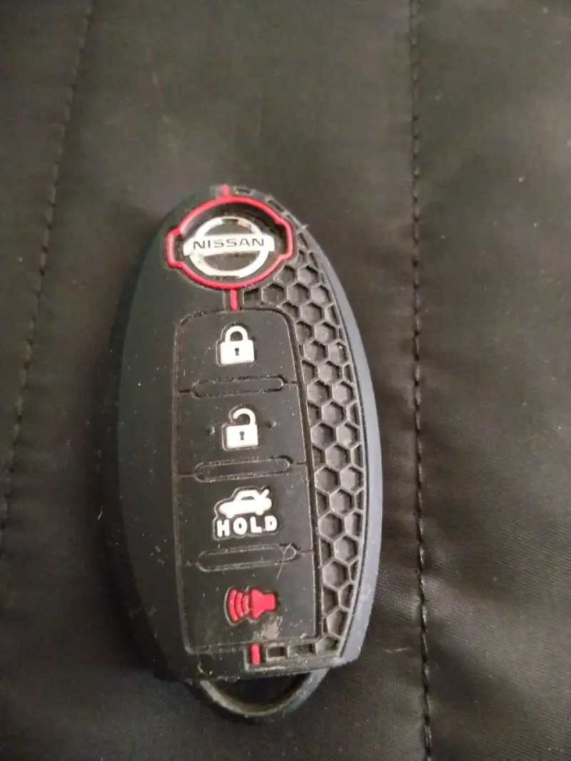 Llave inteligente para auto Nissan con control remoto - 4