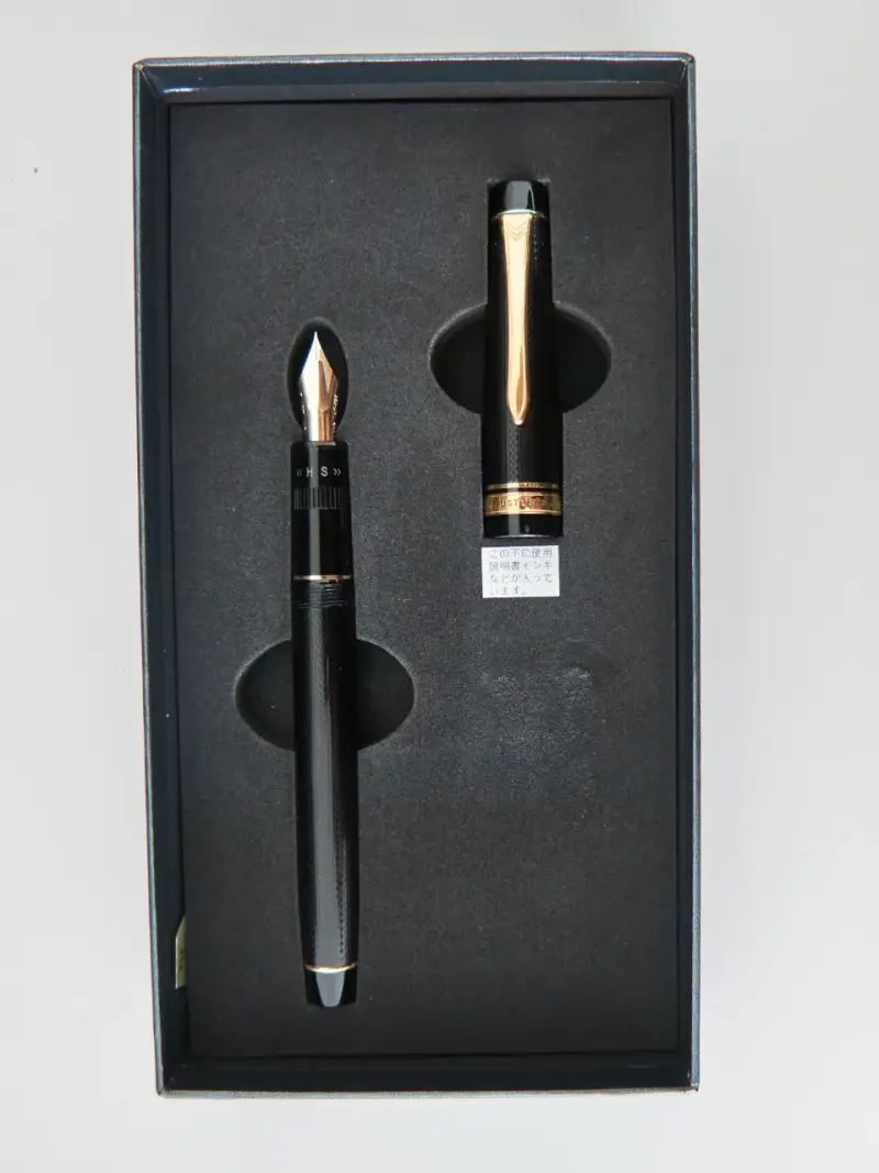 Pluma estilográfica Pilot Justus 95 negra - 3