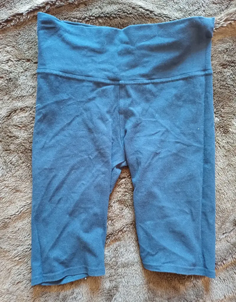 Shorts deportivos negro para mujer - 2