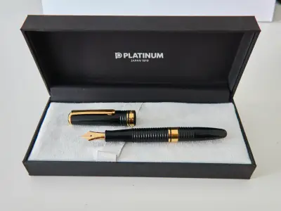 Pluma estilográfica Platinum #3776 Black Gathered - miniatura 1