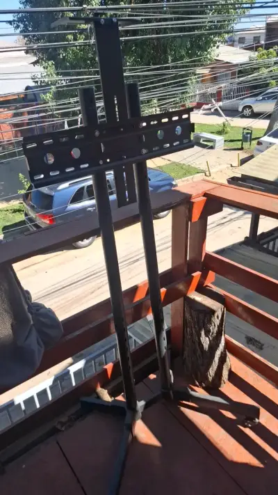 Soporte de TV ajustable para piso - miniatura 3