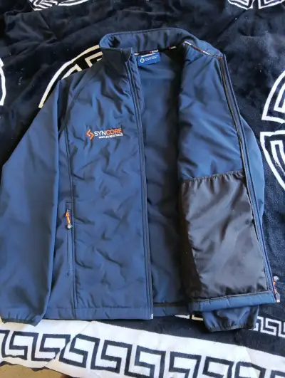 Chaqueta Softshell Azul Marca Syncore - miniatura 2