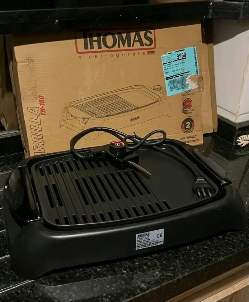 Parrilla eléctrica Thomas TH-180 con termostato