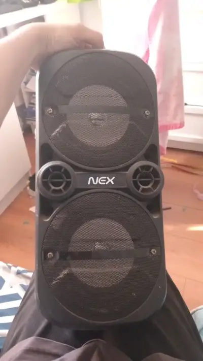 Parlante portátil Nex con entrada USB y AUX - miniatura 3