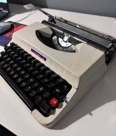Máquina de escribir portátil ALL vintage - miniatura 3