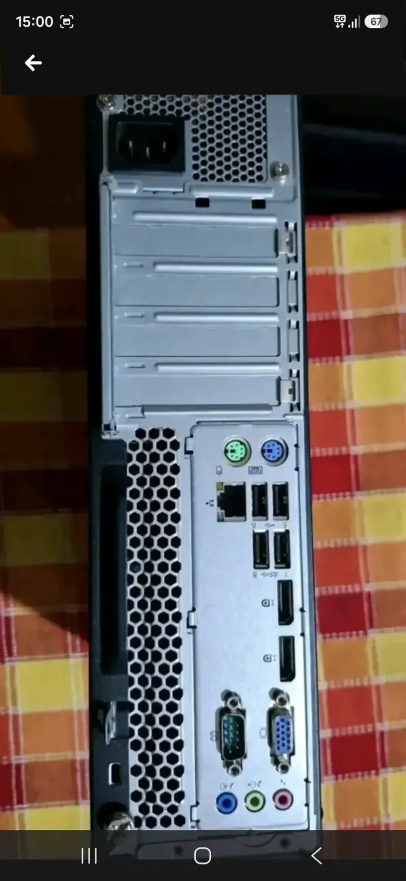 Computador Lenovo ThinkCentre compacto - 1