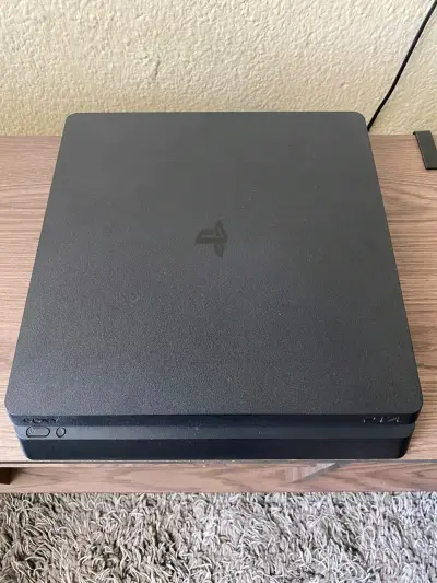 Consola PlayStation 4 Slim con control y cables - miniatura 1