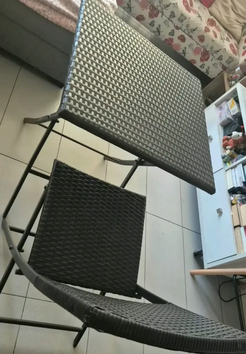 Mesa plegable de ratán para balcón - 2