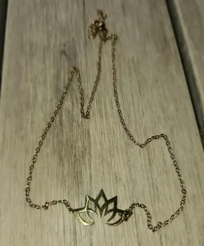 Collar de loto dorado - miniatura 2
