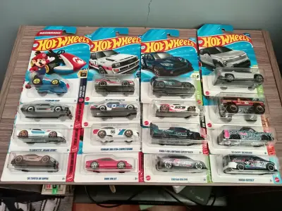 Colección de autos Hot Wheels variados - miniatura 1