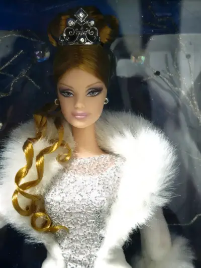 Muñeca Barbie Holiday Visions Año 2003 - miniatura 3