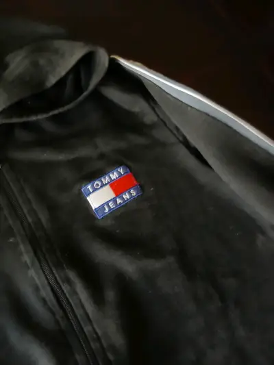 Polerón negro con capucha Tommy Hilfiger - miniatura 2