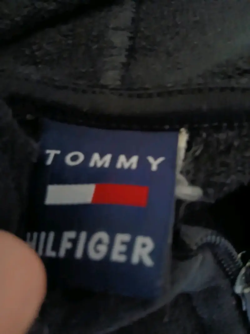 Polerón negro con capucha Tommy Hilfiger - 3