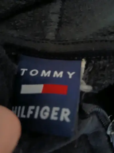 Polerón negro con capucha Tommy Hilfiger - miniatura 3