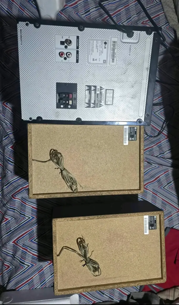 Minicomponente LG CM4230 con Bass Blast - 4