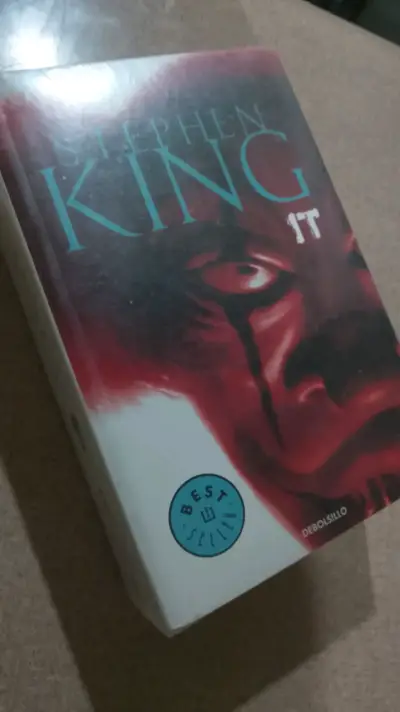 Libro 'It' de Stephen King en español - miniatura 4