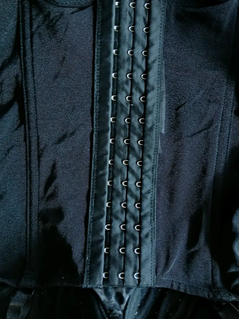 Corset de encaje con estampado animal print - 4
