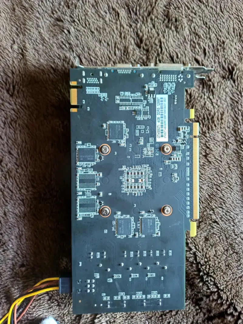Tarjeta gráfica con ventilador integrado - 2