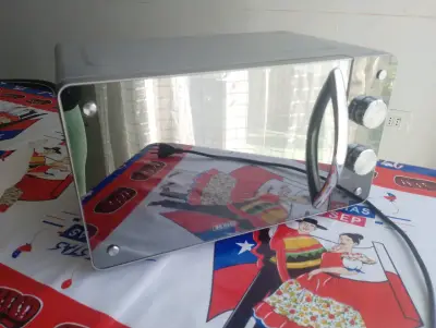 Microondas Thomas con puerta espejada - miniatura 2