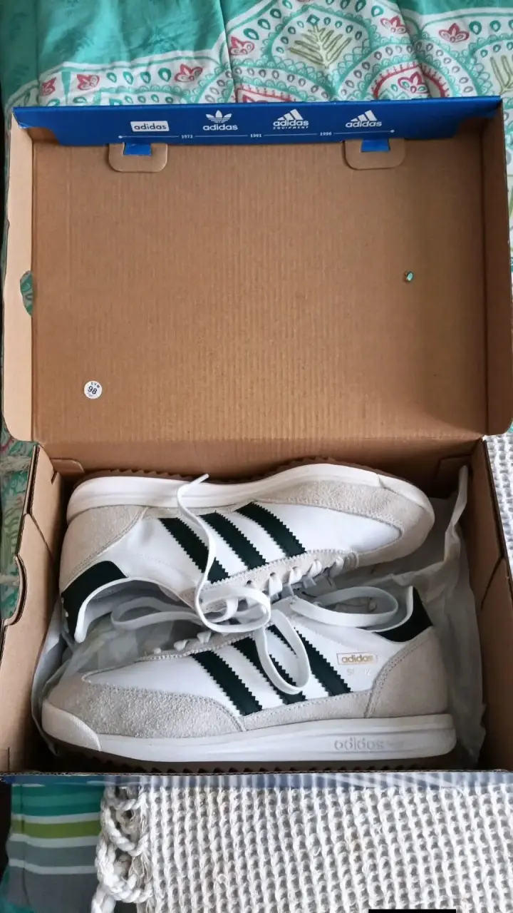 Zapatillas Adidas SL 72 RS blancas y verdes - 2