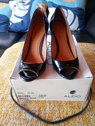 Zapatos de tacón negro charol ALDO - miniatura 4