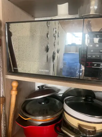Microondas Samsung con interior cerámico - miniatura 1