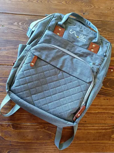 Mochila pañalera detalles de cuero - miniatura 1