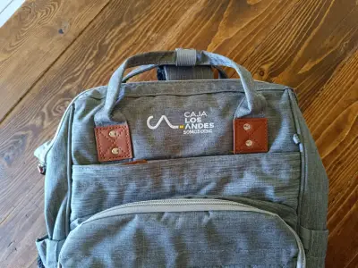 Mochila pañalera detalles de cuero - miniatura 4