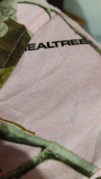 Polerón con capucha Under Armour negro y rosado - miniatura 4