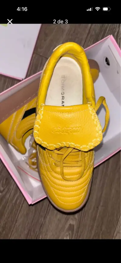 Zapatillas amarillas de cuero para mujer - miniatura 2