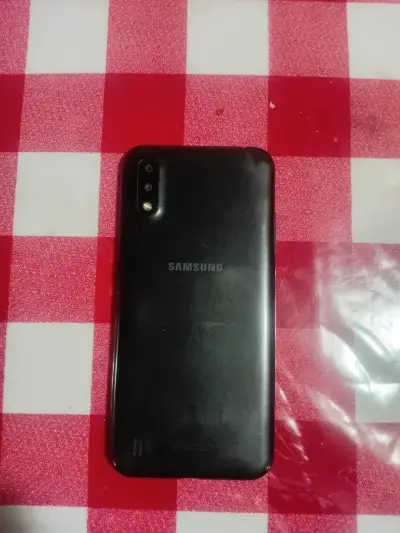 Celular Samsung Galaxy A01 - miniatura 2