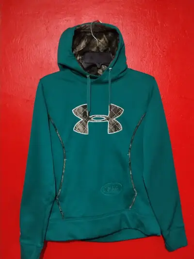 Polerón verde con capucha Under Armour - miniatura 3