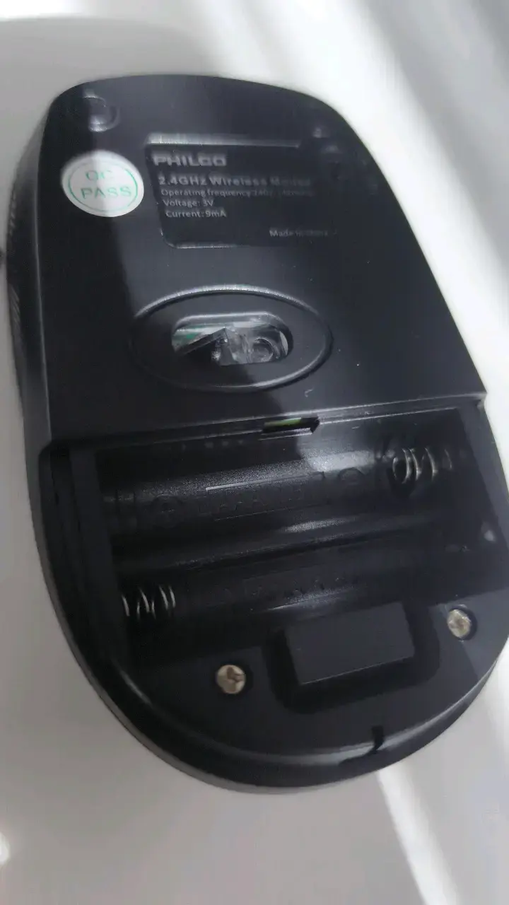 Mouse inalámbrico Philco negro ergonómico - 3