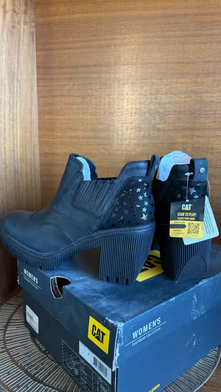 Botines de cuero negro CAT - 4
