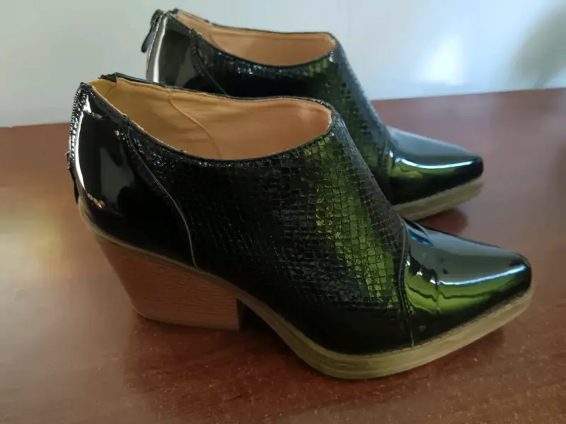 Botines negro con tacón - 1