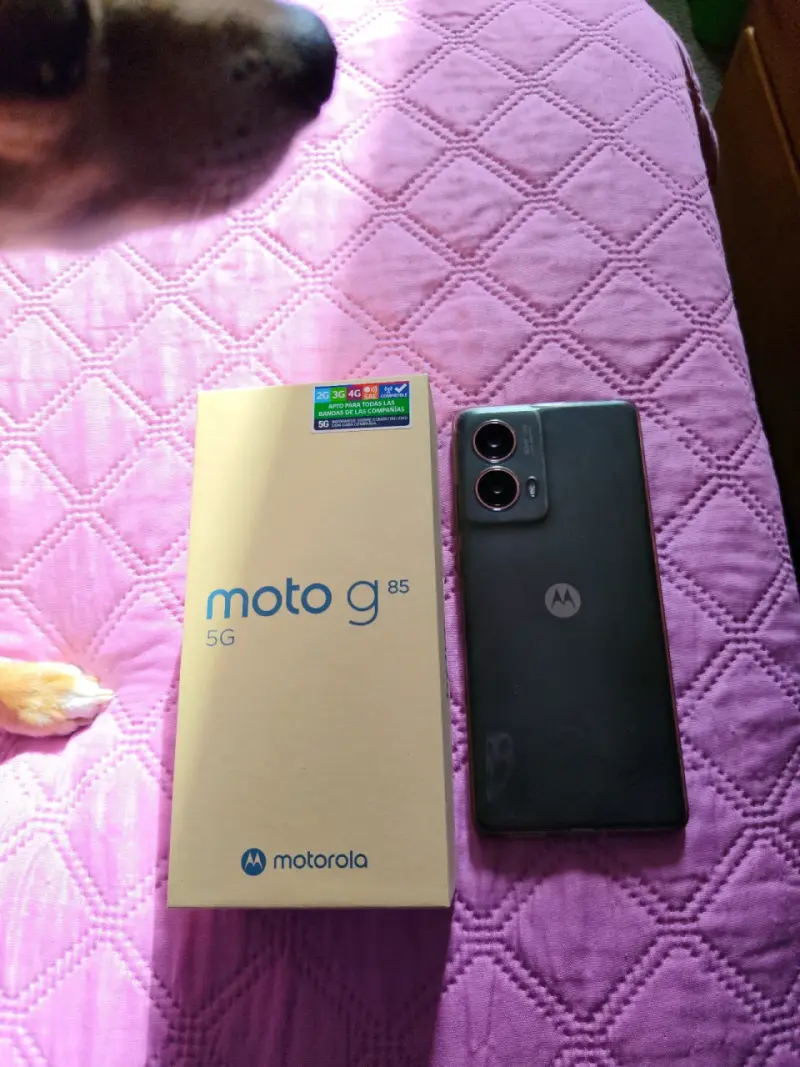 Smartphone Motorola Moto G85 5G en buen estado