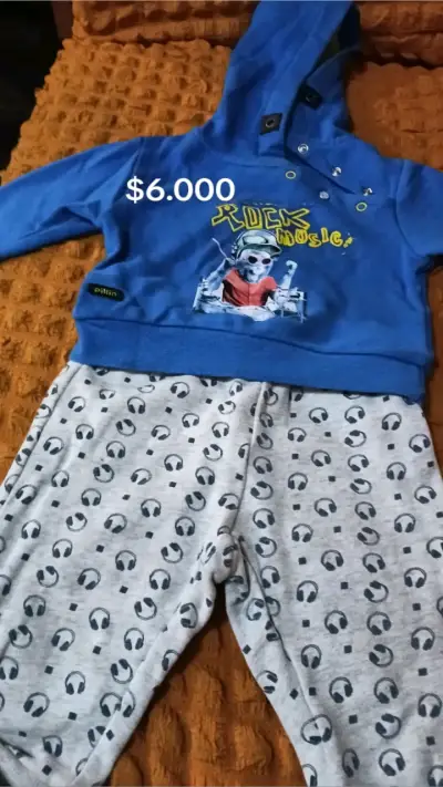 Chaqueta acolchada azul para niño con capucha - miniatura 6