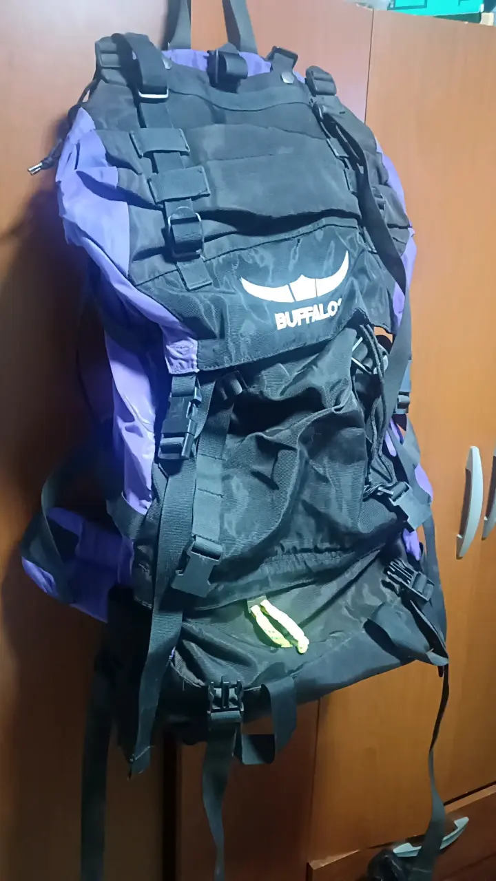 Mochila de camping Buffalo negra y morada - 2